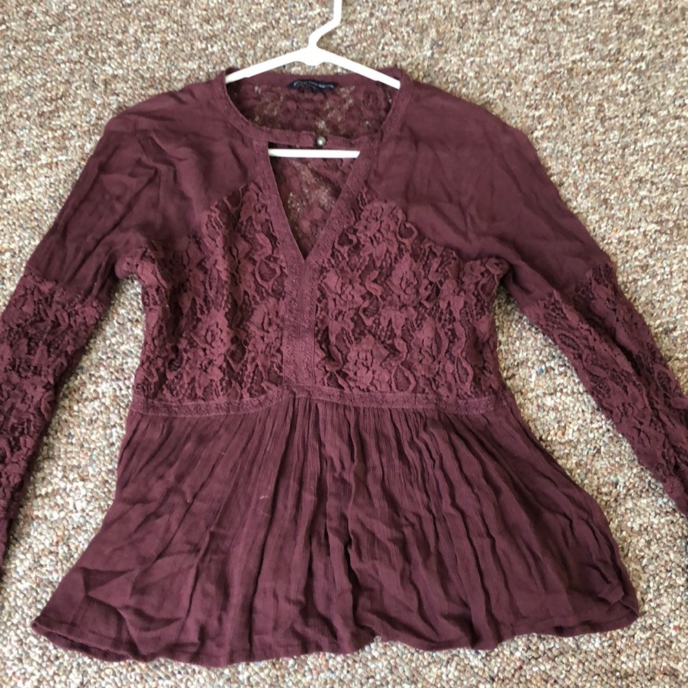 American Eagle lace blouse